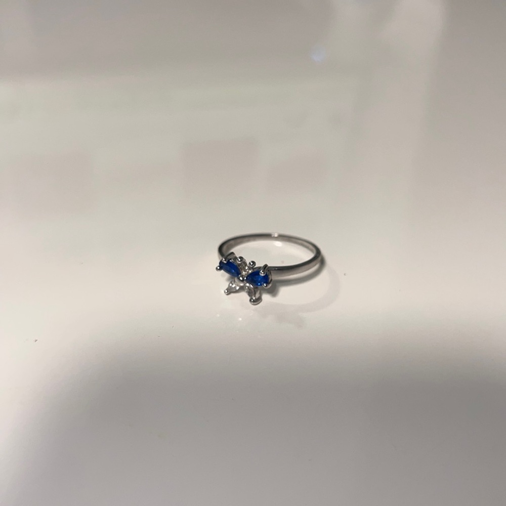 Butterfly Ring - Picture 2 of 3